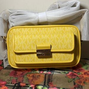 NWT Michael Kors crossbody.